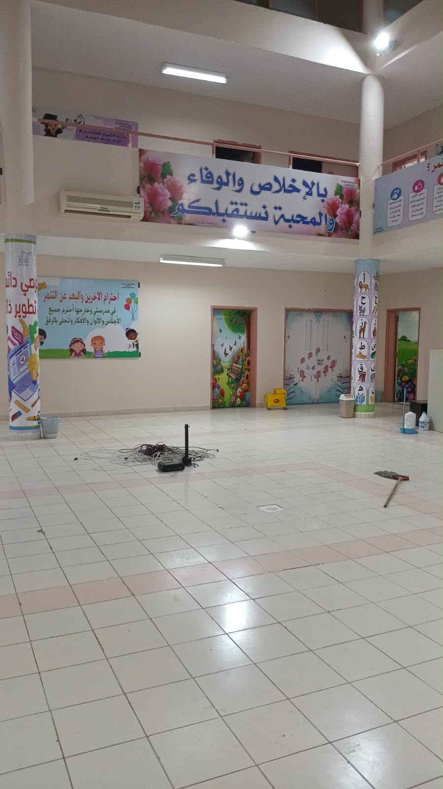 لوحات جدارية — شكل 26